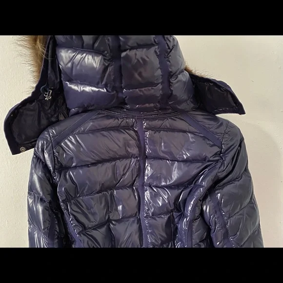 Moncler Navy Blue Puffer Jacket with Fur Trim - Picture 10 of 13